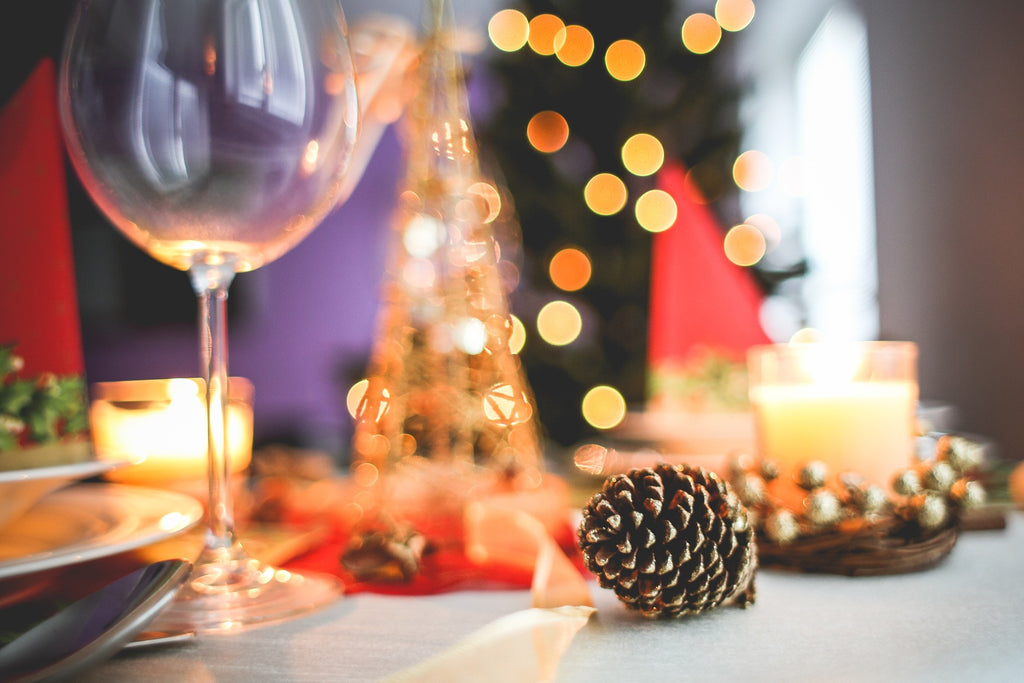 Five Unique Ways to Decorate Your Dining Table for Christmas